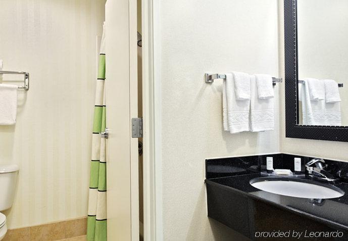 Fairfield Inn And Suites Mobile Værelse billede